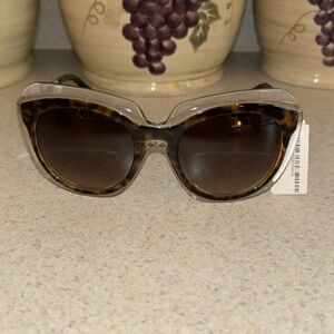 New# with tags dolce Gabbana sunglasses